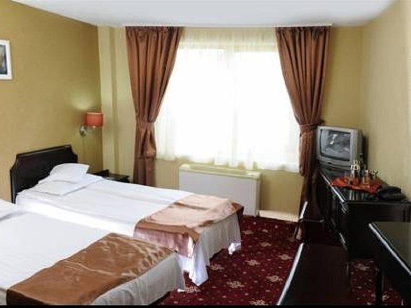 Hotel Ciao Targu Mures Exterior photo